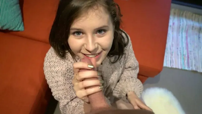 Bắn tinh ngập chiếc bướm hồng của ghệ dễ thương