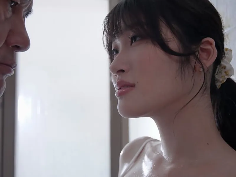 Chồng yêu bỏ bê, vợ yêu được ông chú giúp thỏa mãn cơn dâm dục lồn